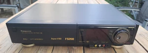 Panasonic NV-FS200 HQ Super VHS Videorecorder - Bild 1 von 13