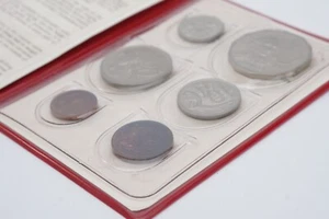 1970 Full Set 6 Coins Royal Australian Mint Captain James Cook Platypus Queen - Picture 1 of 7