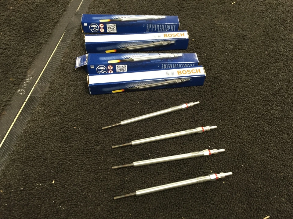 4 TAPONES DE BRILLO BOSCH DURATERM PARA CLASE M W164 ML280 ML300 CDI  - Imagen 1 de 1