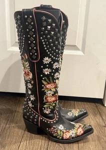 Double D by Old Gringo Backwoods Barbie Black Embroidered Studs Leather Sz 8 - Picture 1 of 11
