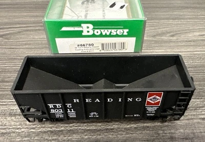 Bowser HO Scale RTR #56780 Reading 55 Ton Fishbelly Hopper #80311 NIB - Image 1 of 3
