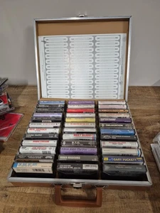Kassetten Bulk Lot 70er 80er Vintage Musik x 36 mit Koffer. - Bild 1 von 18