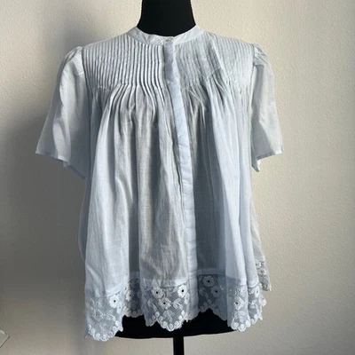 Top pintuck con ribete de encaje J Crew en algodón gasa medio azul claro DEFECTOS Foto 1 de 4