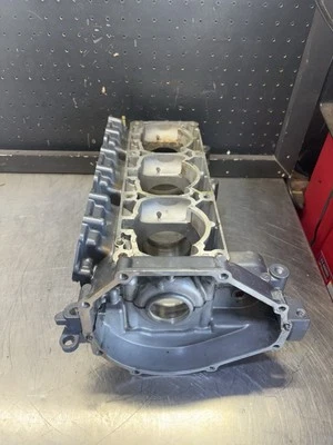 YAMAHA 1100 63m CRANK CASES  crankcase engine block WAVE VENTURE RAIDER EXCITER - Image 1 of 4