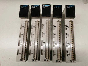 I/O Module 140DDI35300 TSX QUANTUM - Picture 1 of 4