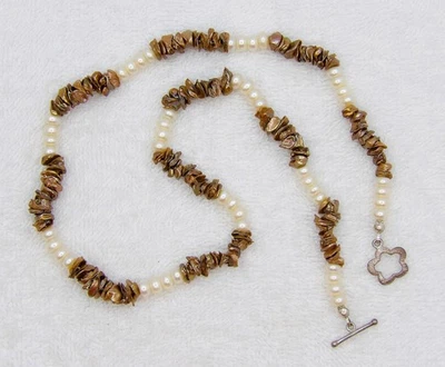 Colar de pérolas de água doce genuíno com botão branco e cobre Keishi 19 pol. NK516 - Imagem 1 de 4