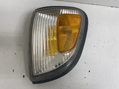 Toyota Tacoma 1998-2000 4x4 conductor izquierdo guardabarros marcador esquina lámpara bombilla fabricante original Foto 1 de 4