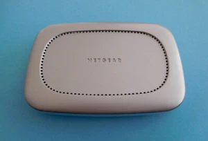 NETGEAR Cable/DSL Web Safe Router Gateway 4 Port Switch, ohne Netzadapter - Bild 1 von 5