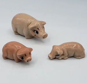 Wade Happy Family Sets FAMILIES - Pigs 3 Piggies - Picture 1 of 18