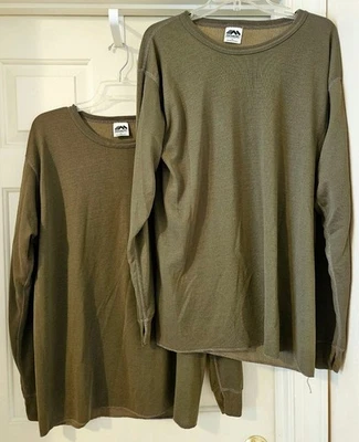 2 Camisetas Medallistas Verdes ~ Talla XL - Camiseta Manga Larga - EE. UU. ~ EUC Foto 1 de 4