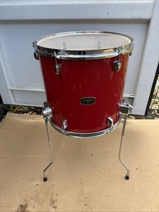 P&P omaggio 14". Batteria Yamaha Floor Tom 14x13" con gambe. Finitura rossa - Foto 1 di 17