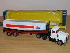 BX88: Corgi Toys Exxon Mack Tank Truck No 1151 - Picture 1 of 9