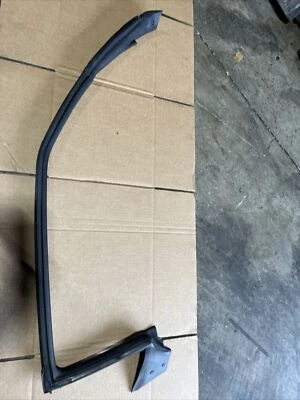 Nissan 370Z 2009-2020 cupé puerta lateral derecha tira climática sello de goma  Foto 1 de 3