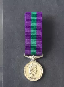 MINIATURE GENERAL SERVICE MEDAL . QUEEN ELIZABETH II ERA . - Picture 1 of 3