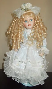 Haunted Doll Bethany Active Spirit - Photo 1 sur 6