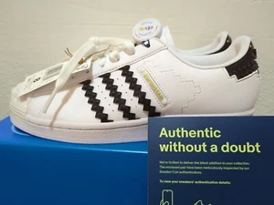 Size 8 - adidas LEGO x Superstar Base Plates - Picture 1 of 10
