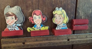 Cowboy Joe, Sis, & Bonnie Teile + extra Base aus Vintage Spiel - Bild 1 von 9