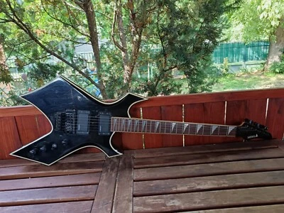 Vintage Samick Warlock WKRB 121 THE METAL guitar - Image 1 of 4