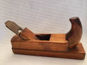 WOODEN PLAIN HANDMADE FOLK ART FROM NEW ENGLAND "ONE OF A KIND" - Picture 1 of 2