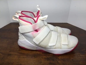 Nike Lebron Soldier XI 11 EP Kay Yow Breast Cancer Men's Size 13 897644-102 - Picture 1 of 9