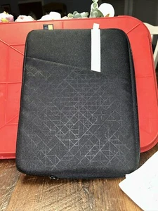 Case Logic 12”Inch Laptop Sleeve - Black It/26 - Picture 1 of 5