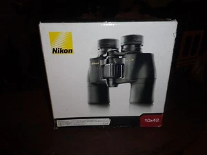 Nikon Aculon A211 10x42 Binoculars NEW - Picture 1 of 2