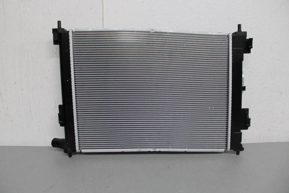 2018 2021 KIA RIO ENGINE COOLANT RADIATOR - Image 1 of 4