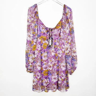 全新带标签 Nasty Gal 大码丁香花卉系带滑冰服 16 — 第 1/4 张图片