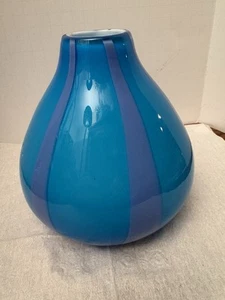 Hand blown Turquoise Blue And Lavender White Glass Inside Art Glass Vase 6” - Picture 1 of 3