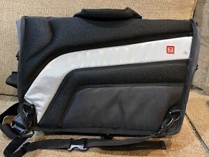 ful Black & Gray Padded Laptop Messenger Bag 18x12x5 Very Nice Condition!