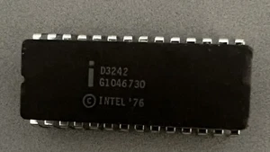Vintage Intel D3242 • Adressmultiplexer/Aktualisierungszähler IC • NOS • Philippinen - Bild 1 von 2