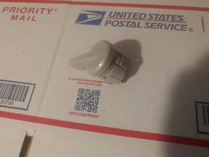 Dirt Devil Vacuum CleanerUD70174 Endura Max Part Height Adjustment Knob - Picture 1 of 3