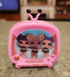 LOL SURPRISE MINI TV TELEVISION SET PINK GLAMPER CAMPER REPL ACCESSORY - Picture 1 of 5