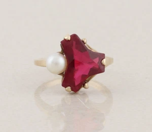 10k Yellow Gold Lab Created Ruby & Freshwater Pearl Ring Size 7 1/4 - Picture 1 of 7