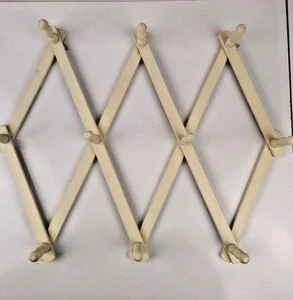 Vintage Lobeco großes erweiterbares Akkordeon-Klappregal aus Holz 10 Zapfen Wandaufhänger - Bild 1 von 4