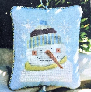 Snowman Counted Cross Stitch Holiday Ornament Pattern Craft Sewing Accessories - Picture 1 of 3