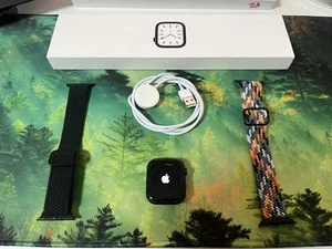 Apple Watch Series 7 45mm aluminiowa obudowa (GPS + komórka) - Zdjęcie 1 z 4