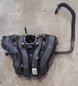 2002-2005 Chevy CAVALIER/ Pontiac Sunfire INTAKE MANIFOLD 2.2L VIN F - Picture 1 of 9