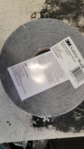 3M 370 Safety-Walk Tape 2" x 60' Gray Slip Resistant Medium Resilient - Picture 1 of 3