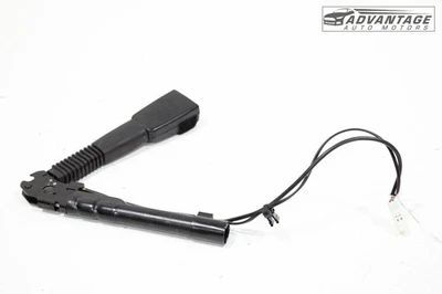 2013-2016 BMW 328I F30 FRONT RIGHT PASSENGER SIDE SEAT BELT BUCKLE LATCH OEM - Image 1 of 4