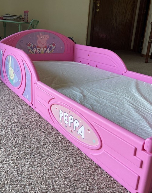 Cama Infantil Carro de Corrida Menina Rosa com Colchão