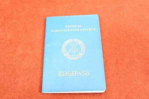 Reisepass DDR ausgestellt 1989 in Ffo. mit Visa, u.a. Stempel - Picture 1 of 10