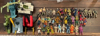 LOT OF 40 GI JOE AND STAR WARS FIGURES 1980s & VEHICLES Rare - Image 1 of 4