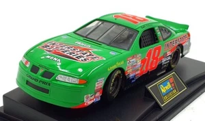 Revell 1/24 Scale RC249903098 Pontiac #18 Interstate Batteries 1999 GP Labonte - Picture 1 of 7