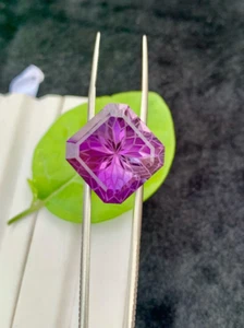 Pietra ametista viola profondo naturale 28,90 CTS | Gemma per gioielli di alta qualità - Foto 1 di 10