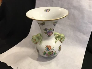 Hungarian Herend porcelain Queen Victoria 10.5" Vase Rams Head Handles #6657 - Picture 1 of 12