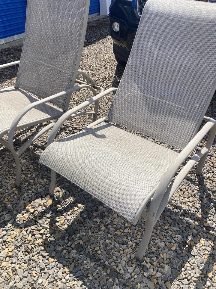 Par de sillones Tropitone de respaldo alto de diseño de gama alta Foto 1 de 4