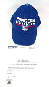Oscar Lindberg New York Rangers 2016-17 gorra azul usada por el jugador certificado de autenticidad de la temporada de la NHL - Imagen 1 de 5