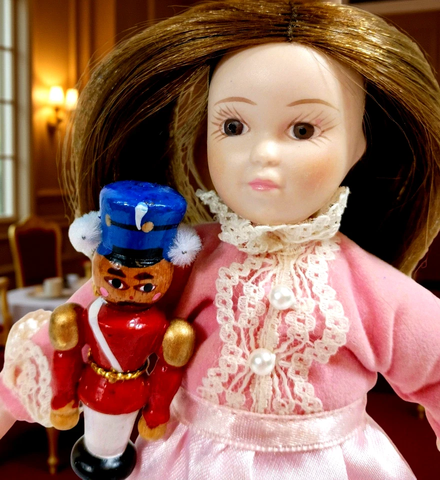 Muñeca de Navidad American Girl Samantha Clara Cascanueces Porcelana Cabeza Extremidades Leer Foto 1 de 4