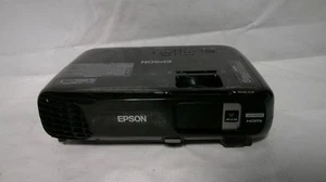 Epson EX7220 Tri-LCD HDMI USB Projector H550A (464 Lamp Hours) (B1706) - Picture 1 of 10